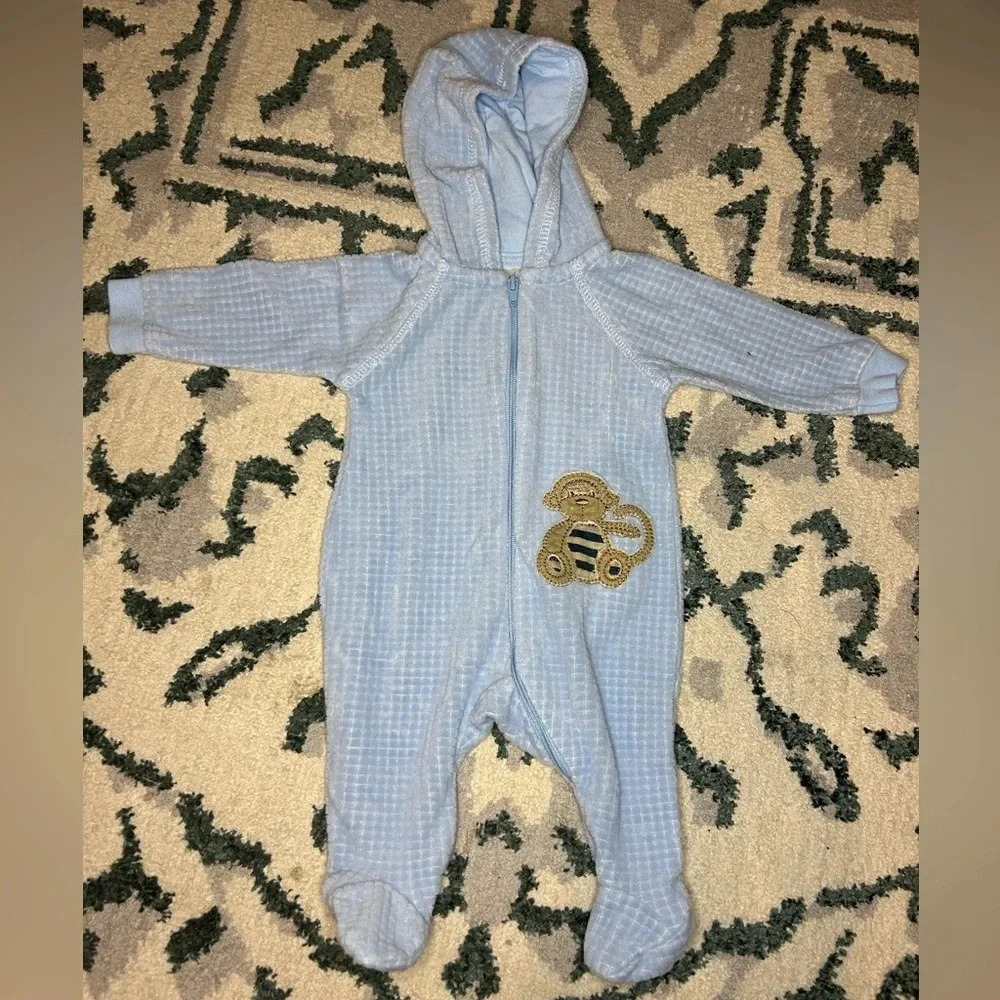 snugabye newborn one piece